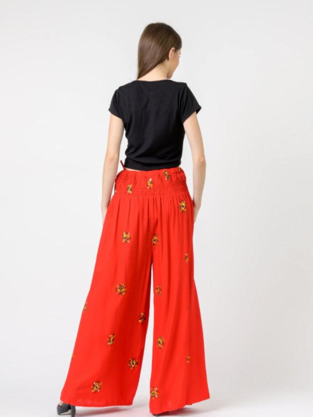 258. Red flap viscose Pants with sequin embroidery - Picture 3 of 3